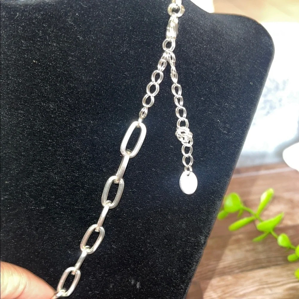 Elegant Silver Oval Link Necklace